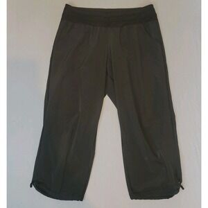 Victoria's Secret VSX Sport Black Capri Leggings Lose‎ Bottoms Size M